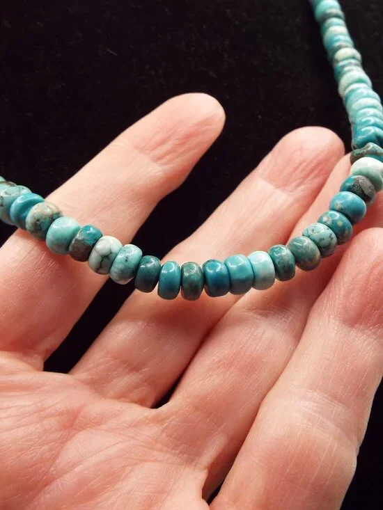 TURQUOISE HEISHI BEAD 18" LONG NECKLACE K - Picture 2 of 3